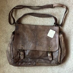 Free people brown leather bag.